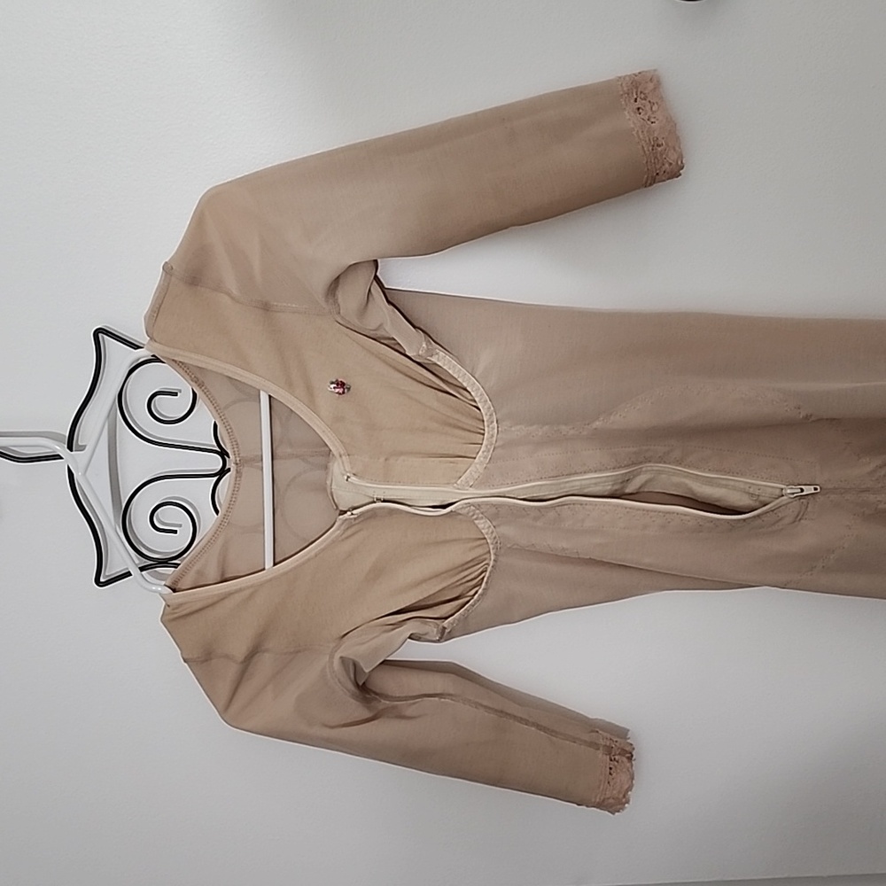 VERONIQUE FULL BODY FAJA /POST OP FAJA GIRDLE SURGERY FAJA SZ XS